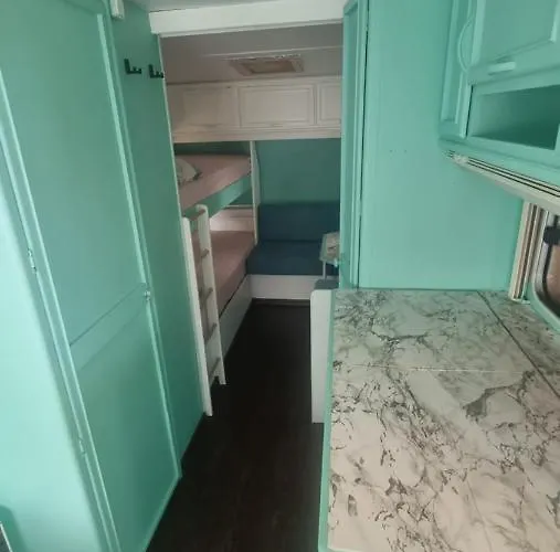 キャンプ場 каравана тиана